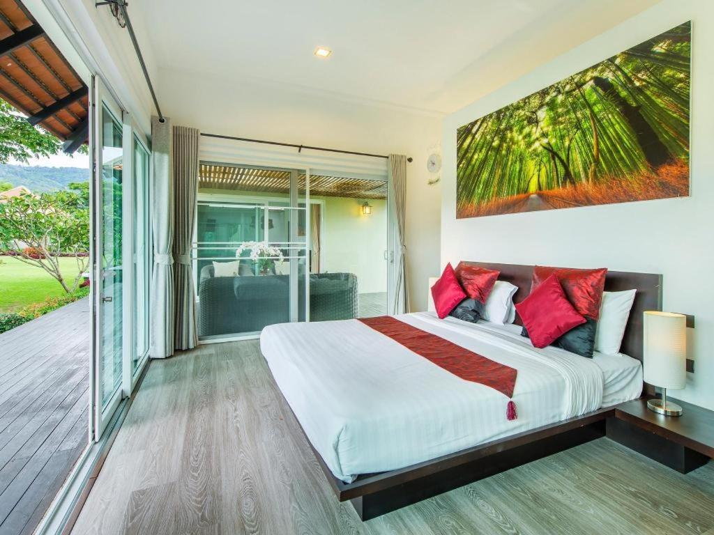 Lucerne Villa Resort Ban Bung Toei Bagian luar foto