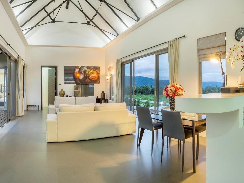 Lucerne Villa Resort Ban Bung Toei Bagian luar foto